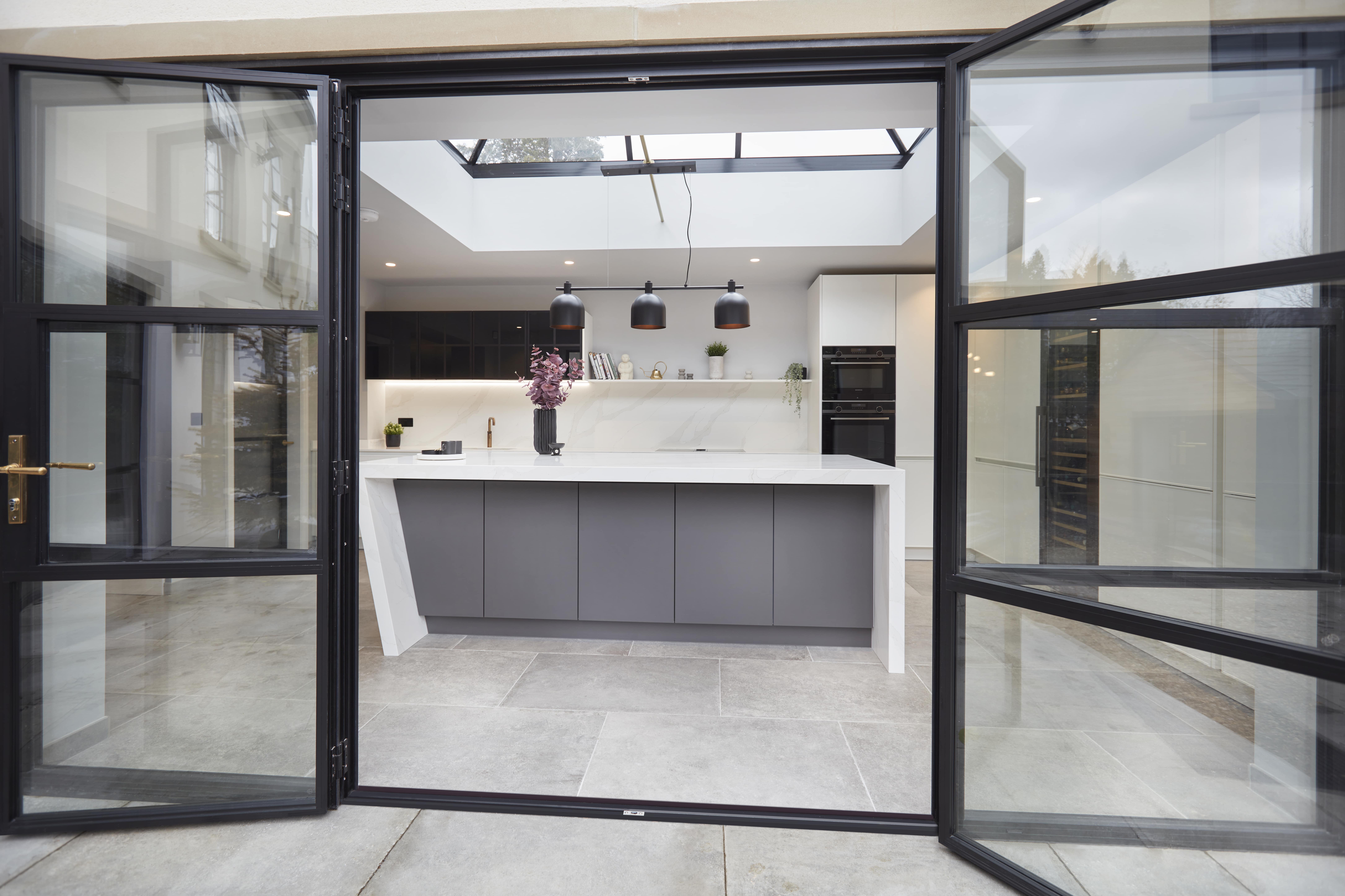 Kuhlmann Handleless Kitchen in Leeds